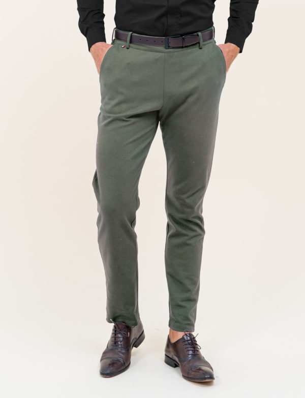 Pantalon tailleur vert kaki